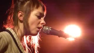 Video thumbnail of "Angel Olsen - Woman - The Marble Factory Bristol - 16.10.16"