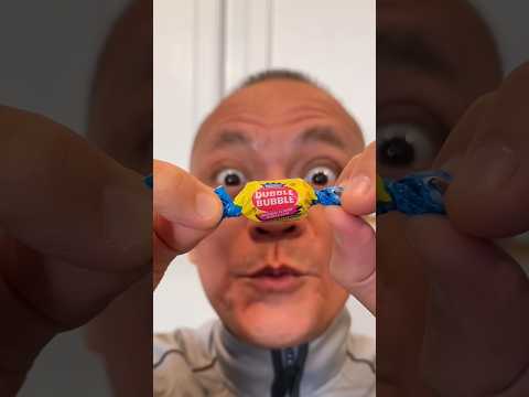 ASMR🍫🍭🍒🍇 アメリカ発祥のダブルバブルガムの味と咀嚼音 #asmr #shorts