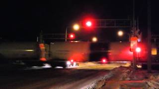 NS/BNSF oil train in St. Cloud, MN