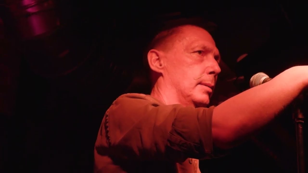 BRAINBOMBS /// Lipstick on my di(k Live at Kafé Hærverk, Oslo.