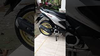 Tutor Hedon  Honda Beat Deluxe Silver