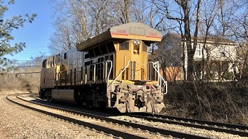 Train On Hill With 2 DPU Engines Growling Loud & Manned Helper Shoving Up The Hill!  4 Trains In Ky