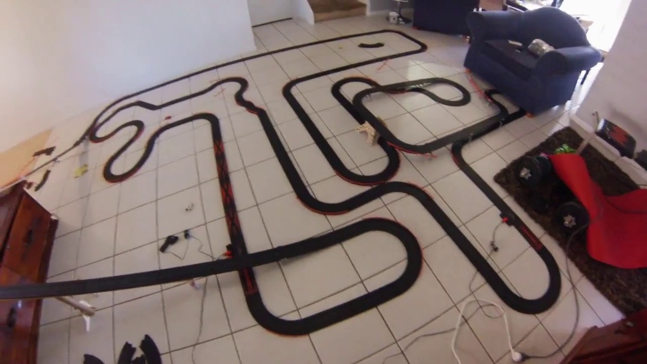 AFX Slot Car Racing - Lounge-Room Lunatic - Custom Epic House Track - Episode Seven