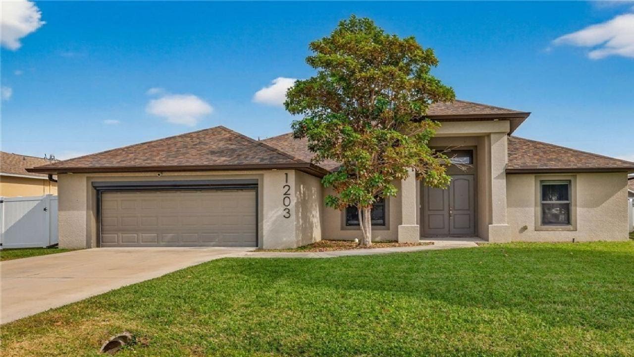 Inside a Beautiful SW Cape Coral Home | Non-Flood Zone | Smart Home Features