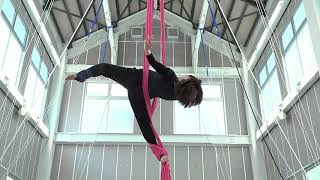 fly’nfit trapeze studio　エアリアルシルク