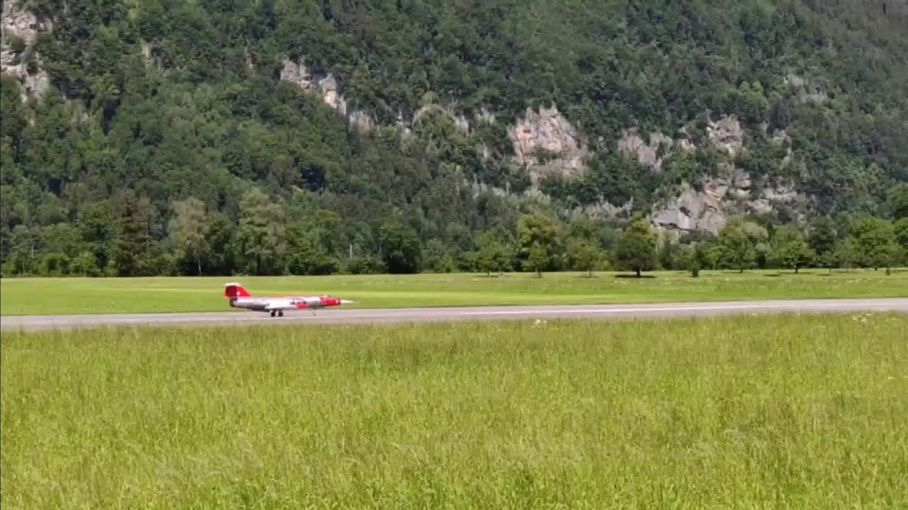 Modell Flugzeug Düsenjet - Näfels Schweiz CH - YouTube