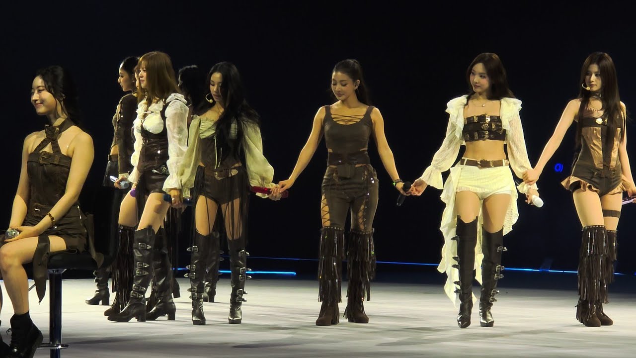 260117 TWICE - MARS + I GOT YOU + The Feels | THIS IS FOR Tour in Oakland [4K Fancam]