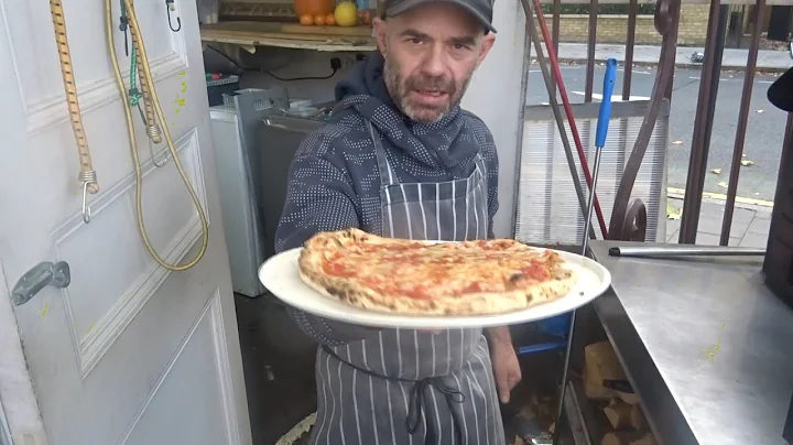 How to Stretching  Neapolitan Pizza ( Slap technique) with Massimo Nocerino