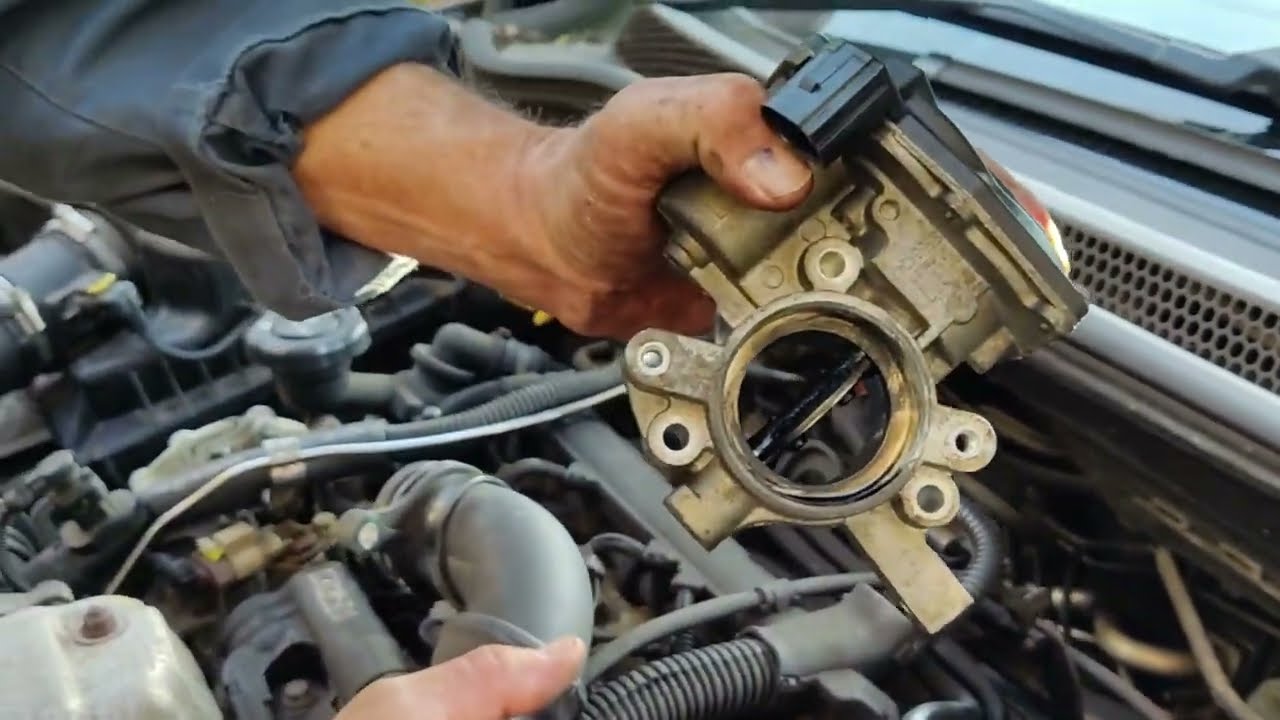 How To Remove Diesel Vauxhall Astra J MK6 Throttle Body - EASY DIY-