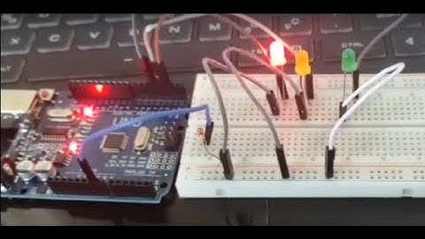 Tinkercad ile Sıfırdan Arduino Dersleri 8 - Trafik Lambası Devresi || Traffic Light Circuit