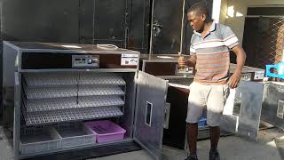 Incubators Machines  Ya Kwanza ni Mayai 1056 inayo Fuata Mayai 792 Inayo Fuata 352..Full Automatic