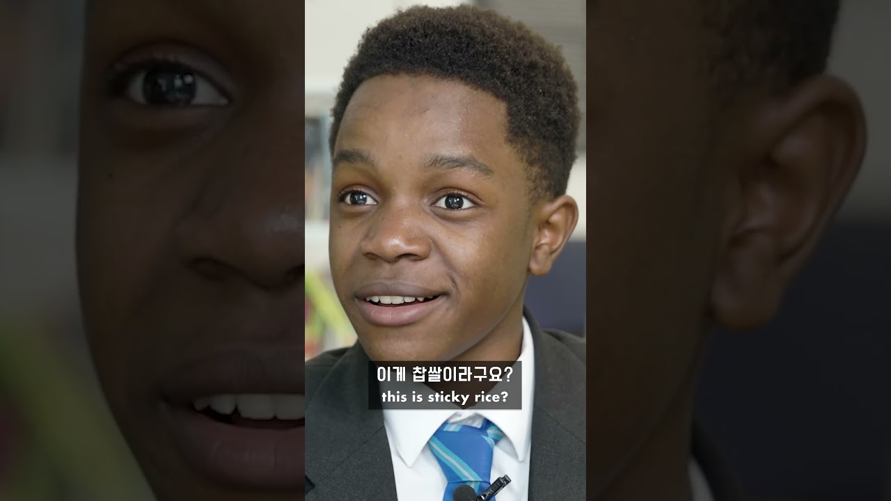 British High Schoolers Mind-Blown by Korean Snacks for the first time! - Sticky-rice choco-pie