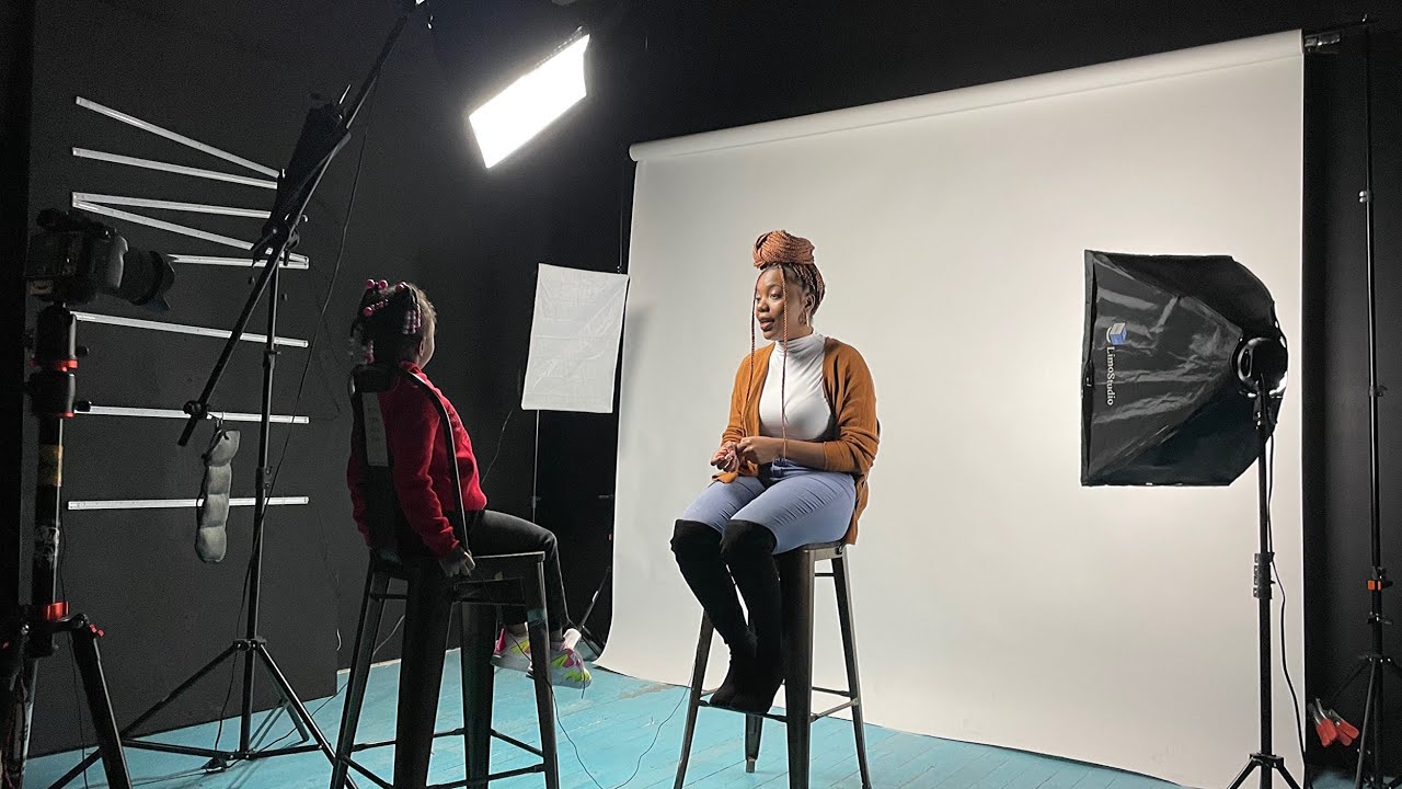 Blogger, Published Author KiaSmithWrites joins us to talk self love, manifestation & her new book