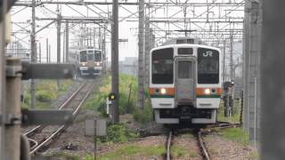 JR宇都宮線 211系3000番台(左:C10+A34 右:C9+A28) 小金井入線No210,211