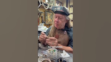 Bezel Vs. Prong Setting #jewellery #weddingring #prong #bezel