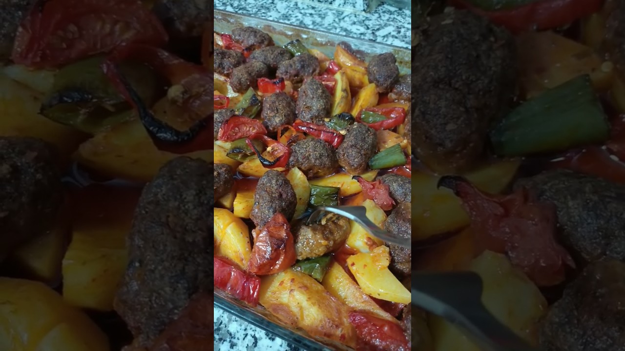 Selâm tarif kanalımda var????️???? pratik ve kolay fırın yemeği köfte patates ????????#turkishfood #shorts Selâm tarif kanalımda var????️???? pratik ve kolay fırın yemeği köfte patates ????????#turkishfood #shorts