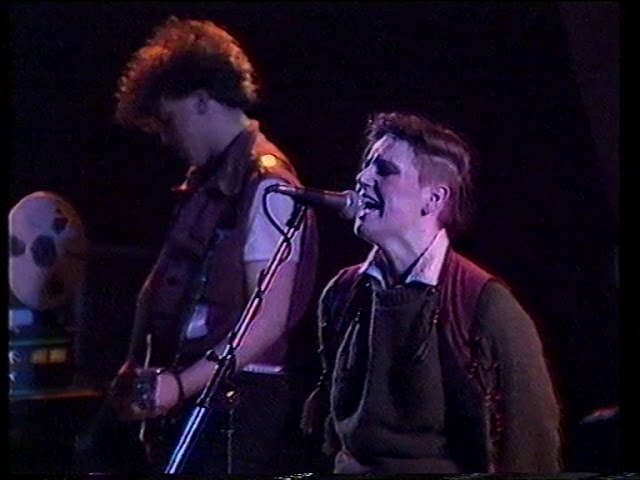 Cocteau Twins   1983 03 14   Hazel @ WYDG