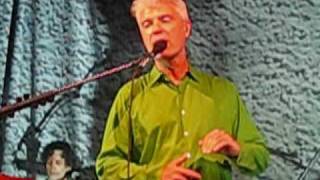 Crowded House and David Byrne - Road to Nowhere chords