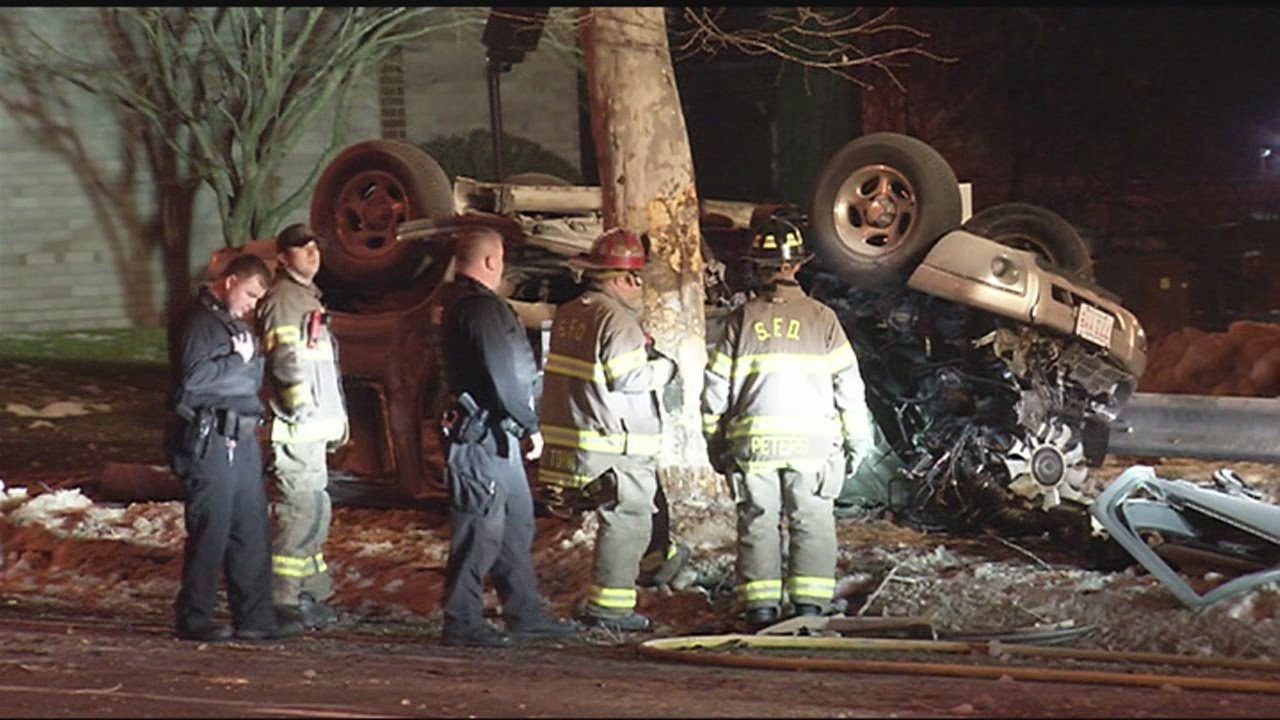 Two injured, one hospitalized after rollover crash in Springfield - YouTube