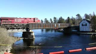 CP 8860 in Bala (27MAR2011)
