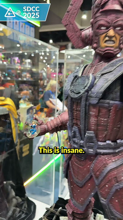 Massive Galactus vs Fantastic Four statue at Comic Con #SDCC #FantasticFour #Galactus