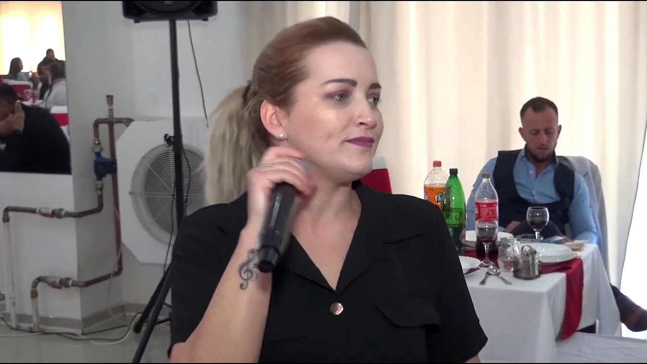 ALDINA BAJIC - SVADBA DENISA I KENAN (SVADBENI SALON 