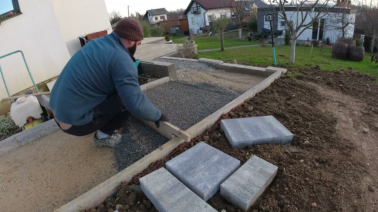 Poplocavanje dvorista Semmelrock / Oblak pflastersteine