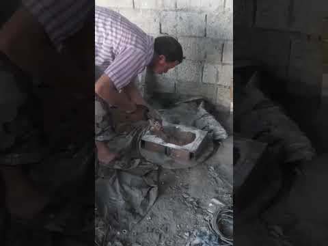 كيف يتم صناعة غطاء مكينية الدراجه الناريه بقالاب من الرمل بطريقه سهله