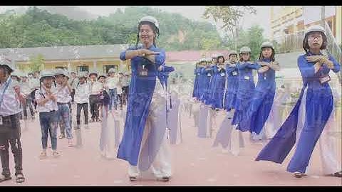 Đủ 3 bước, rước bình an cô và trò trường TH & THCS Hóa Trung