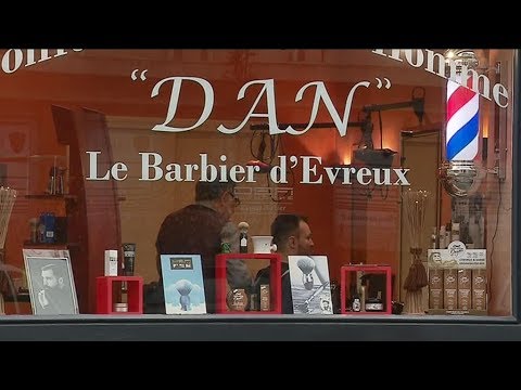 Vidéo: On Dirait Ukupnik: Zoya Berber A Montré Une Coiffure Inhabituelle