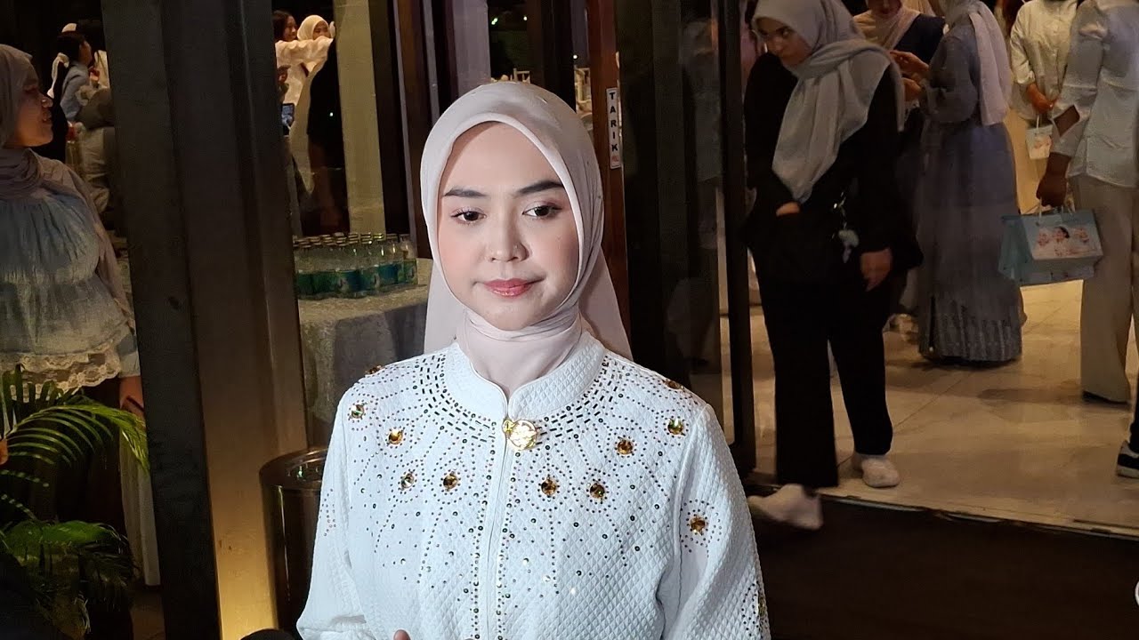 SO SWEET ! RIA RICIS UNGKAP HUBUNGANNYA DGN AISAR KHALED