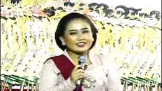 Kutut Manggunge Mbak Eka Uget - Uget jian Gurih, Gempi lan Nyamleng.