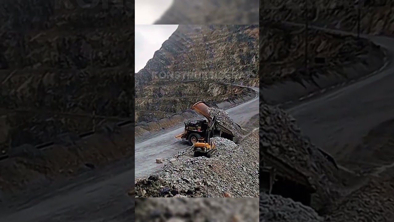 Cliffside Dumping - Haul Truck on the Edge!