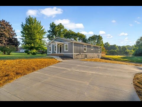 1654 Giddings Road, Pontiac, MI home video tour