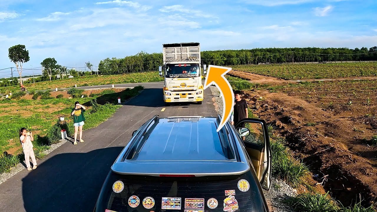 Đấu Kèn Basuri Với Xe Út Báo!