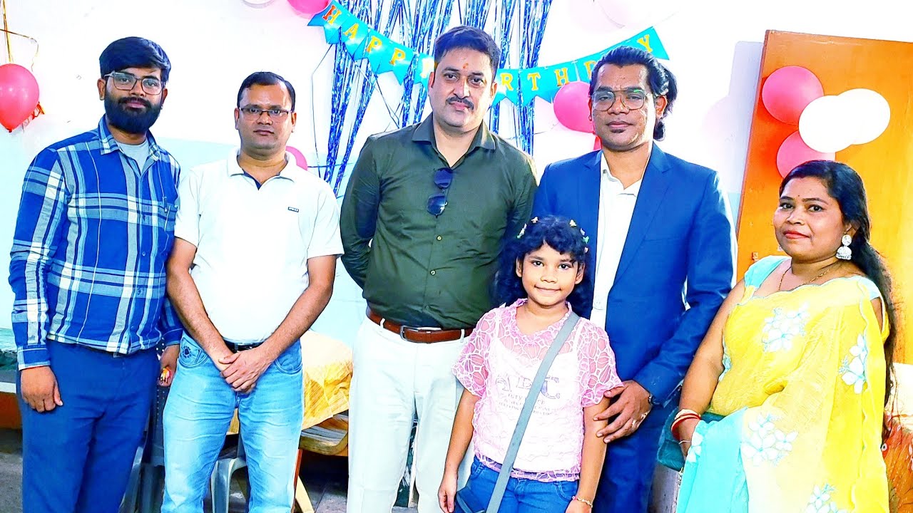 Birthday Celebration in Old Age Home, Jamshedpur इन्हें सिर्फ़ प्यार चाहिए, करके देखो अच्छा लगता है।