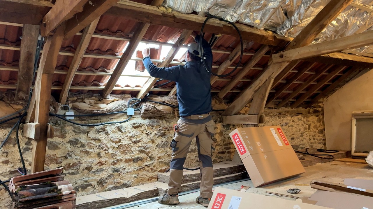 Hanger Roof Complete | Onto Maison Violette Velux