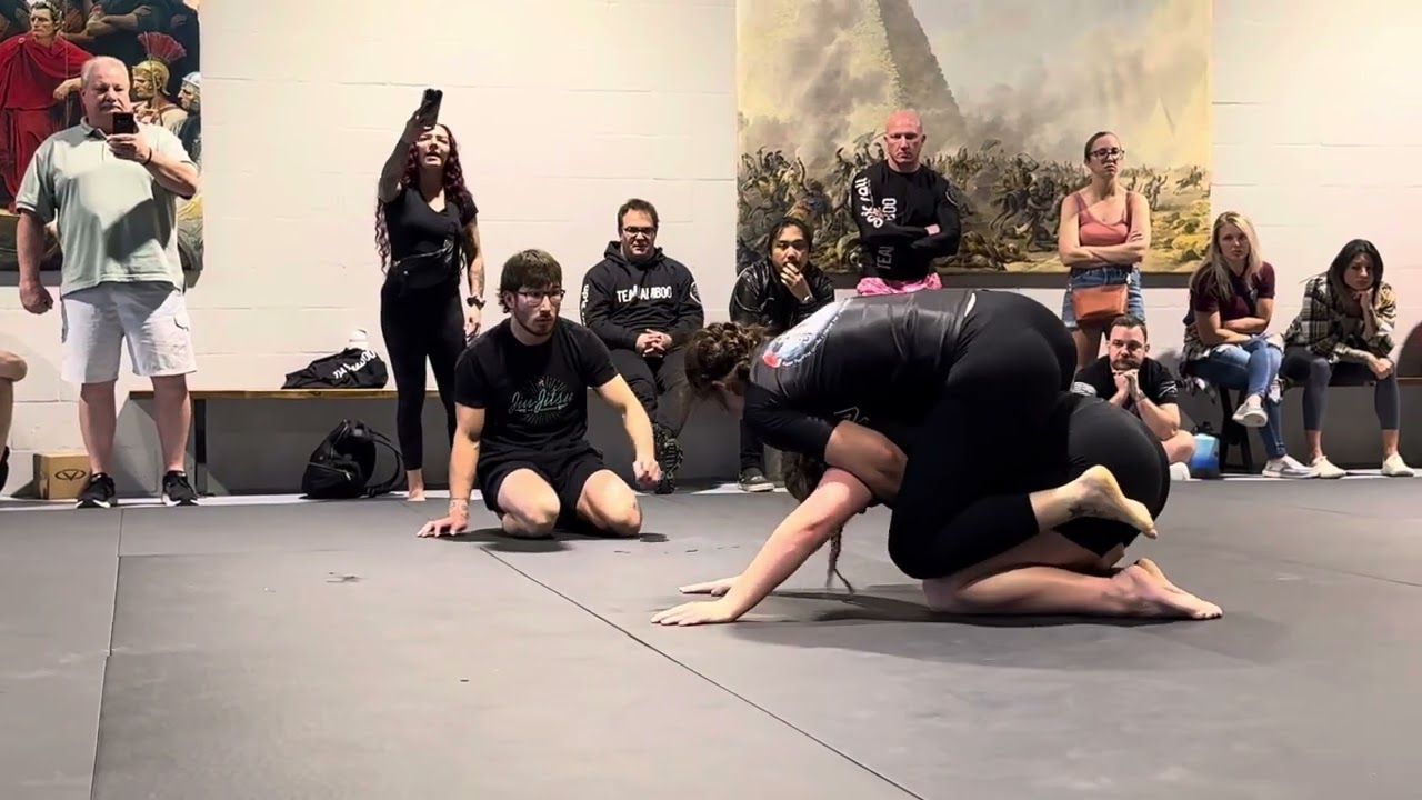 Super fight Alexandria vs Terri