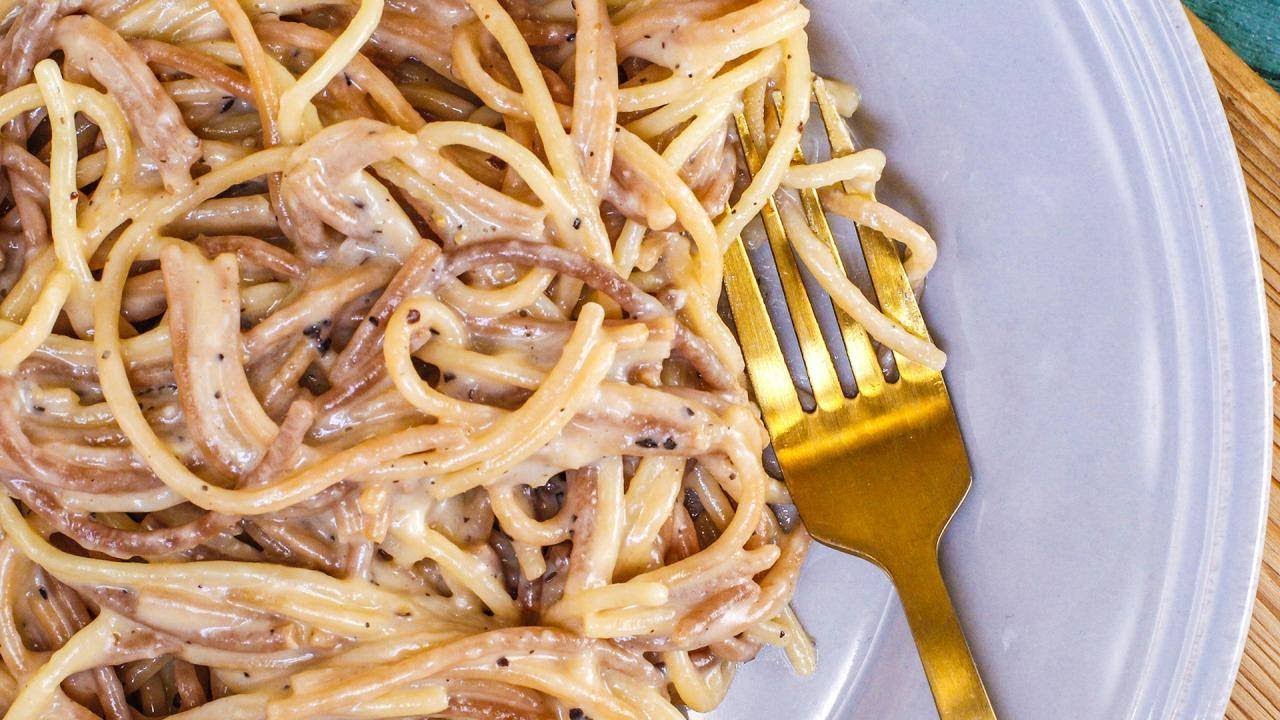 Rachael’s Toasted Cacio e Pepe | Rachael Ray Show