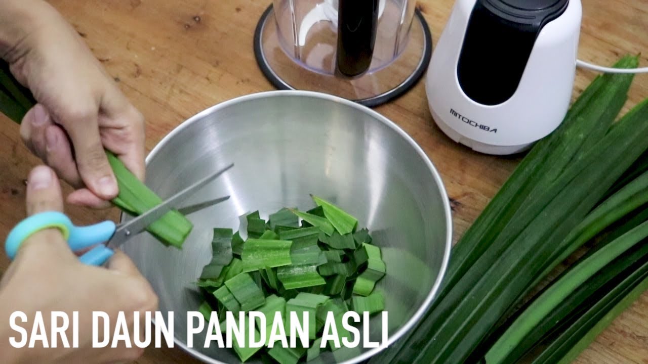 Cara membuat sari daun pandan, essen pandan asli YouTube