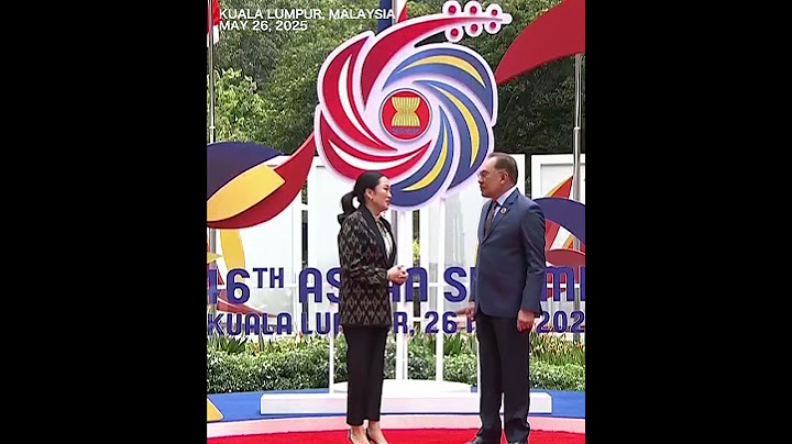 Malaysia's Anwar greeting Thailand PM for ASEAN summit
