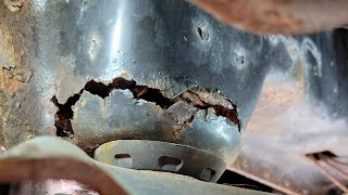 Rusted engine cradle mount replacement on Chevy Equinox GMC Terrain Pontiac Torrent and Saturn Vue