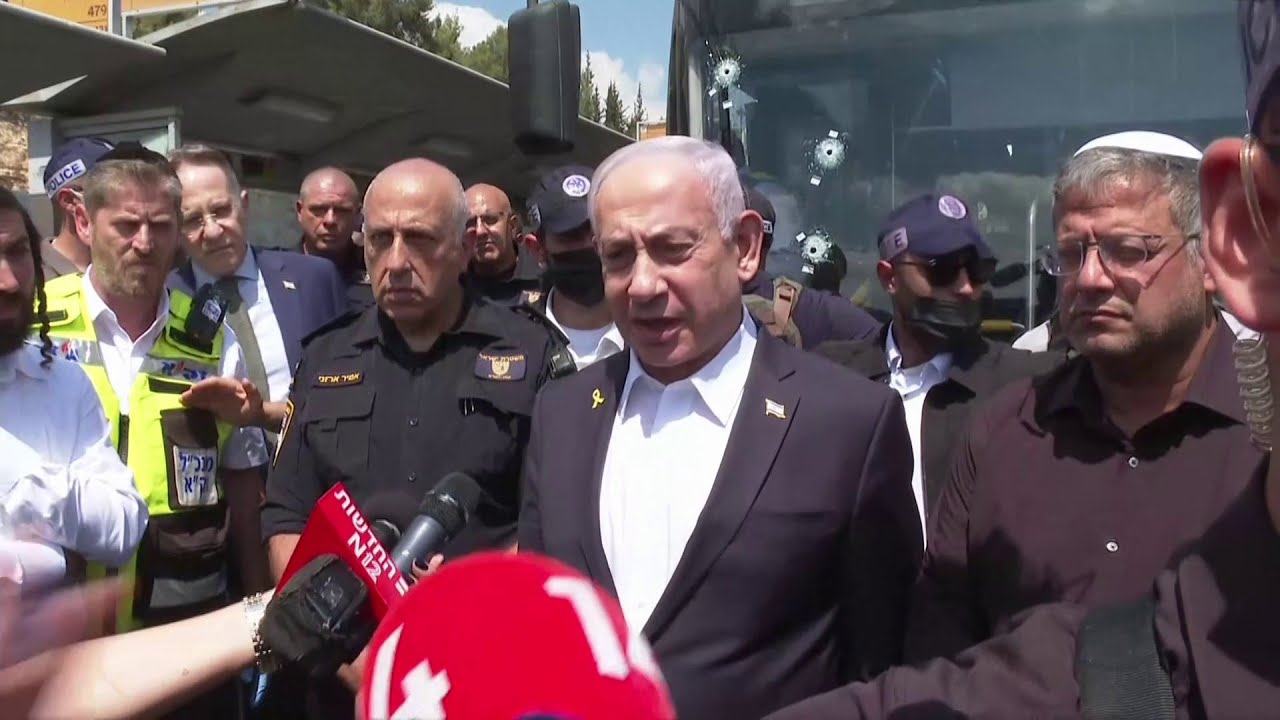 نتنياهو من موقع عملية القدس: نخوض حربا ضد الإرهاب في عدة جبهات وسنهزم حماس في غزة وسنحرر مختطفينا