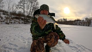 Зимняя рыбалка 25 января  на речке после обеда!