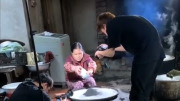 cách làm bánh chưng đen của người dân tộc lạng Sơn ngon tuyệt vời không thể chê lổi