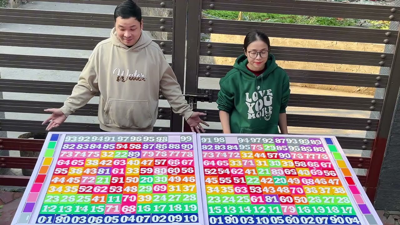 Epic color puzzle design