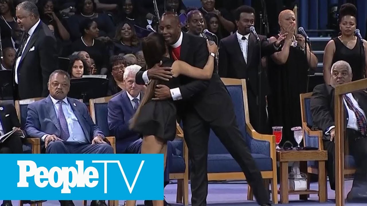 Bishop At Aretha Franklins Funeral Apologizes To Ariana Grande For Touching Her Peopletv