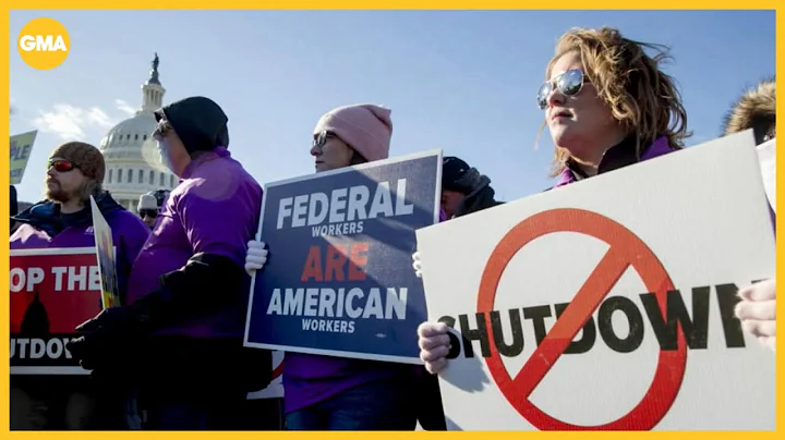 White House warns of mass layoffs if government shuts down