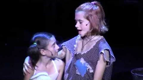Annie ~ Thalian Hall Wilmington, NC 2011
