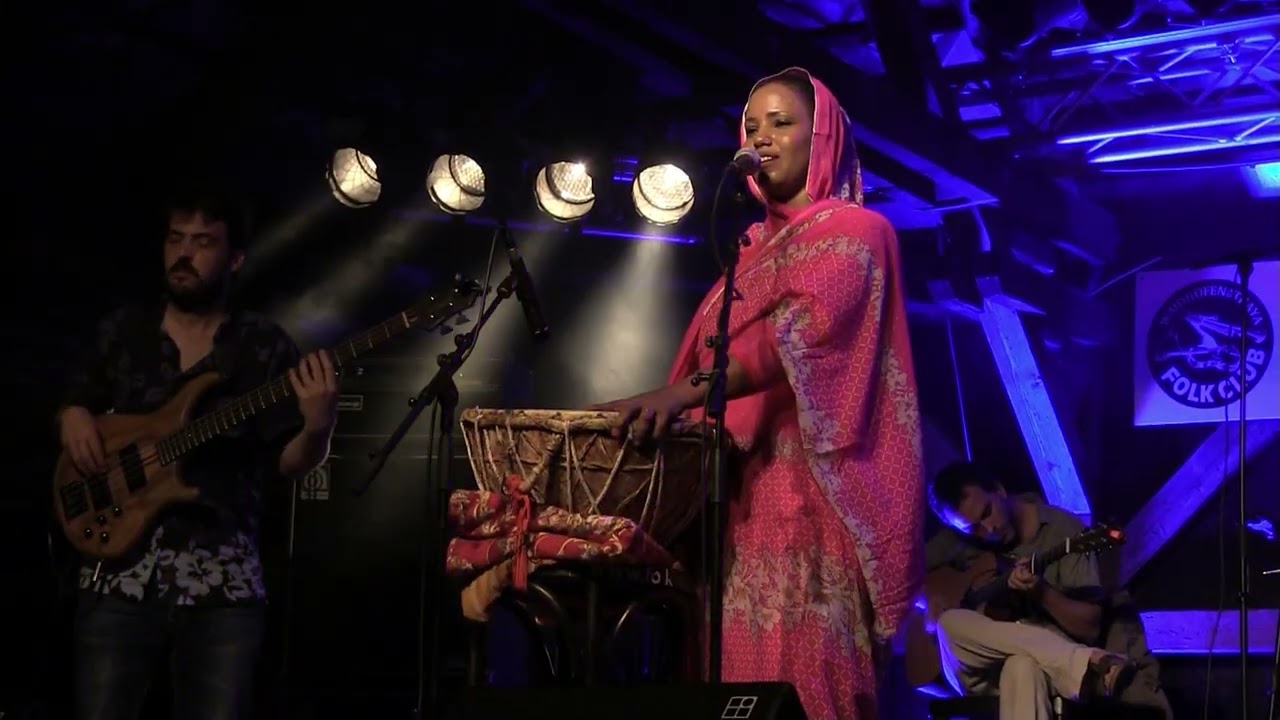 AZIZA BRAHIM & BAND live @ FOLK-CLUB Waidhofen / Thaya 4-7-2015
